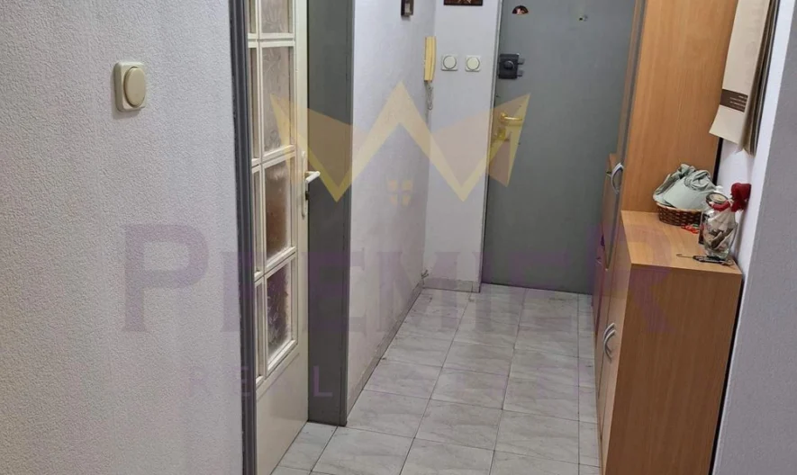 Тристаен в кв. Връбница 2 -  - снимка 1 - Имоти Премиер