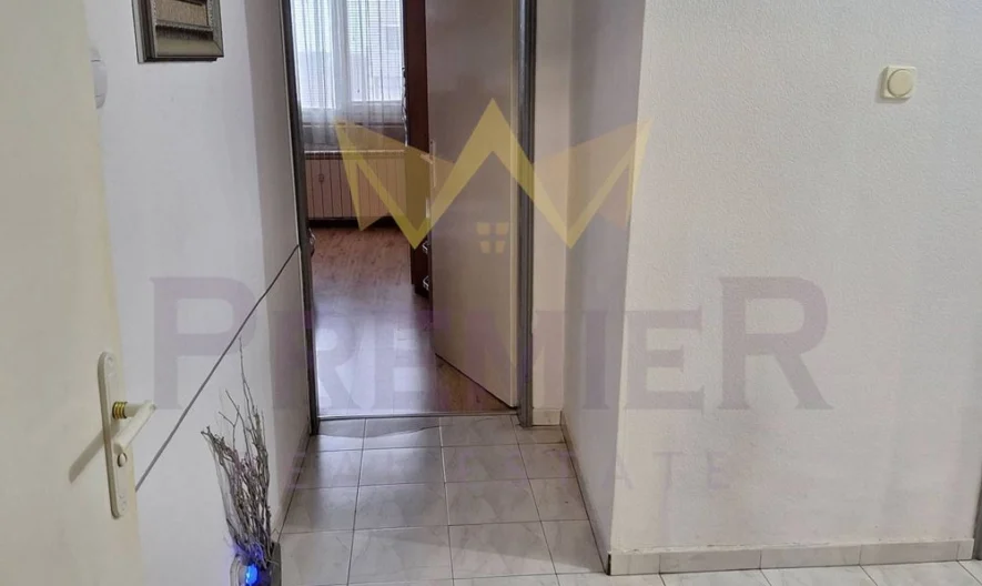 Тристаен в кв. Връбница 2 -  - снимка 2 - Имоти Премиер