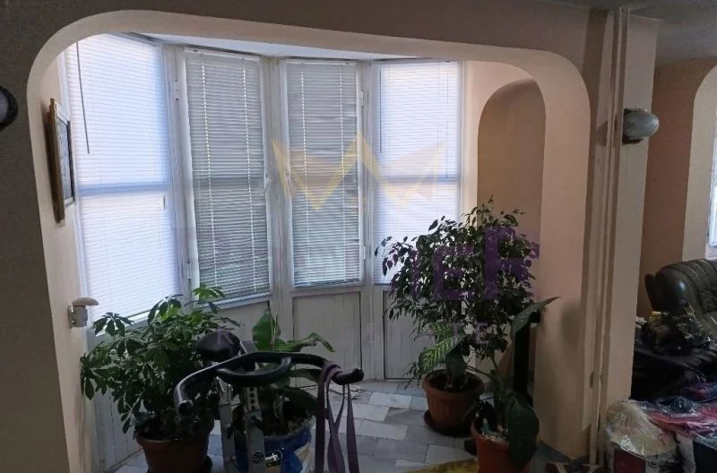 Тристаен в кв.Белите Брези -  - снимка 5 - Имоти Премиер