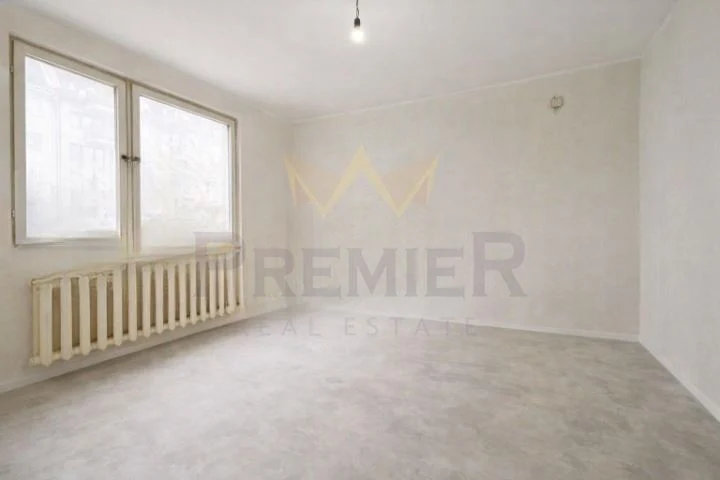 Тристаен в кв.Гео Милев -  - снимка 2 - Имоти Премиер