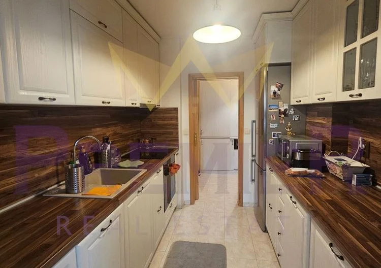 Тристаен в кв.Хиподрума -  - снимка 10 - Имоти Премиер