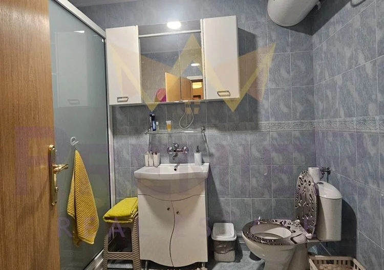 Тристаен в кв.Хиподрума -  - снимка 11 - Имоти Премиер