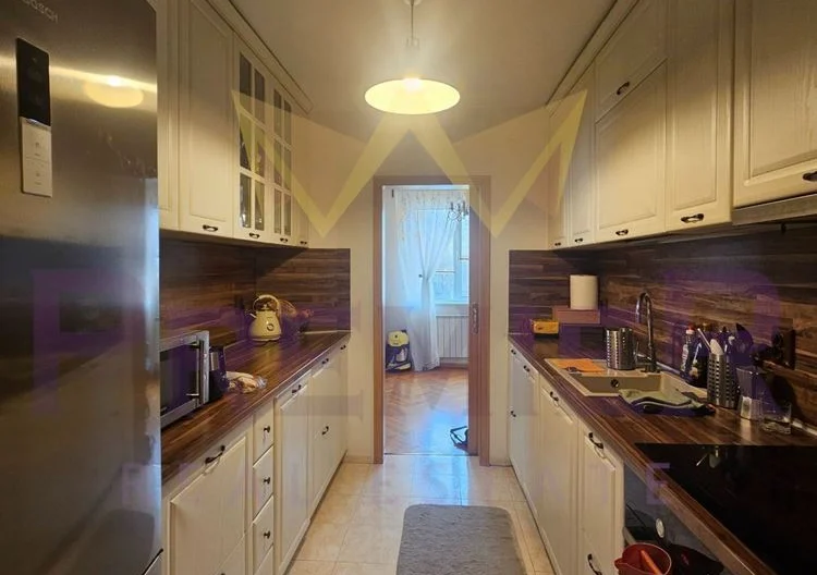 Тристаен в кв.Хиподрума -  - снимка 5 - Имоти Премиер