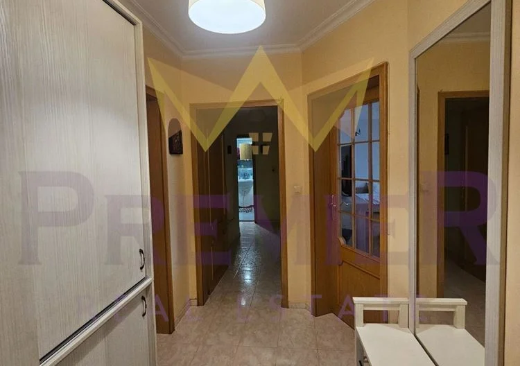 Тристаен в кв.Хиподрума -  - снимка 9 - Имоти Премиер