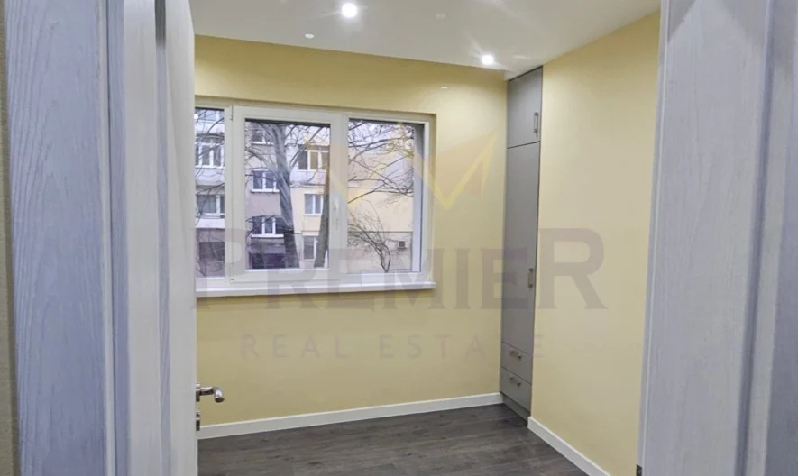 Тристаен в кв.Карпузица -  - снимка 12 - Имоти Премиер