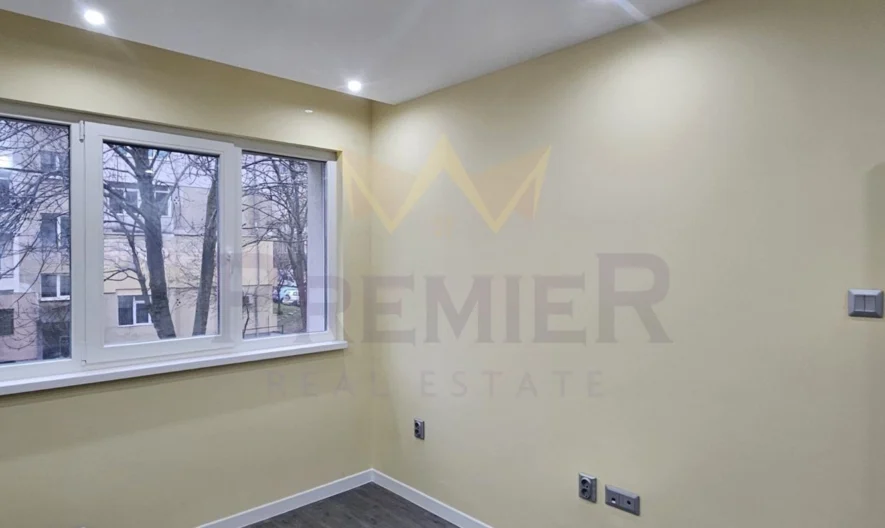 Тристаен в кв.Карпузица -  - снимка 7 - Имоти Премиер