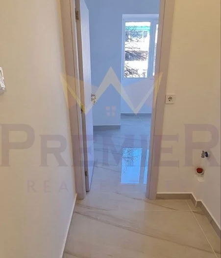 Тристаен в кв.Надежда 2 - - снимка 9 - Имоти Премиер