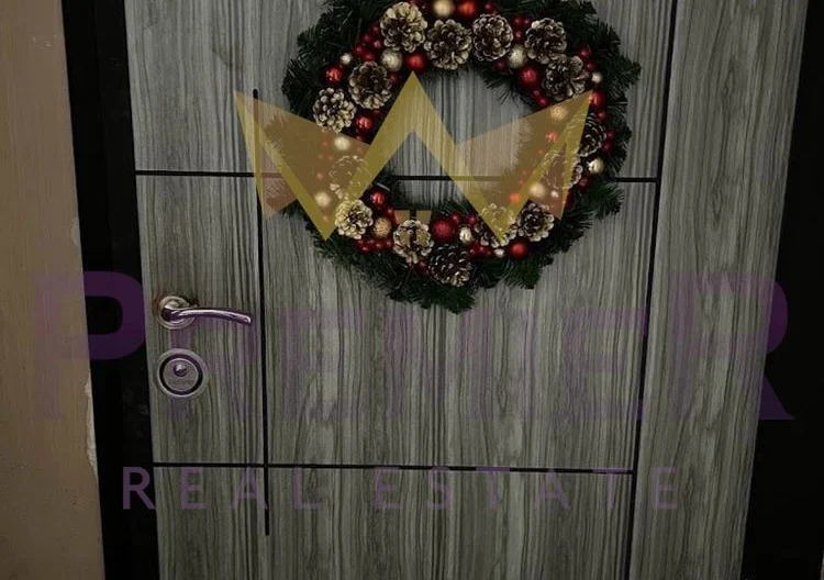 Тристаен в кв.Света Тройца -  - снимка 1 - Имоти Премиер