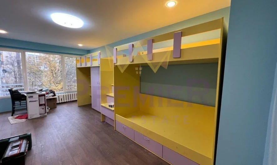 Тристаен в кв.Света Тройца -  - снимка 8 - Имоти Премиер