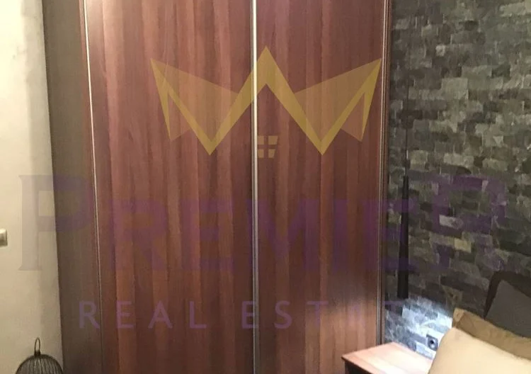 Тристаен в кв.Витоша -  - снимка 9 - Имоти Премиер