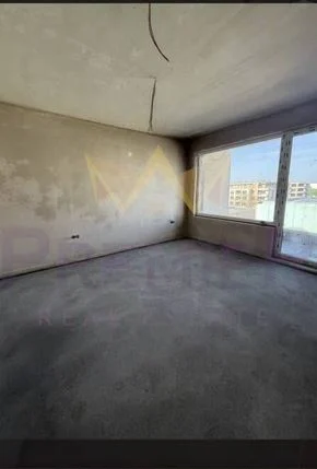 Тристаен в Славейков - - снимка 4 - Имоти Премиер