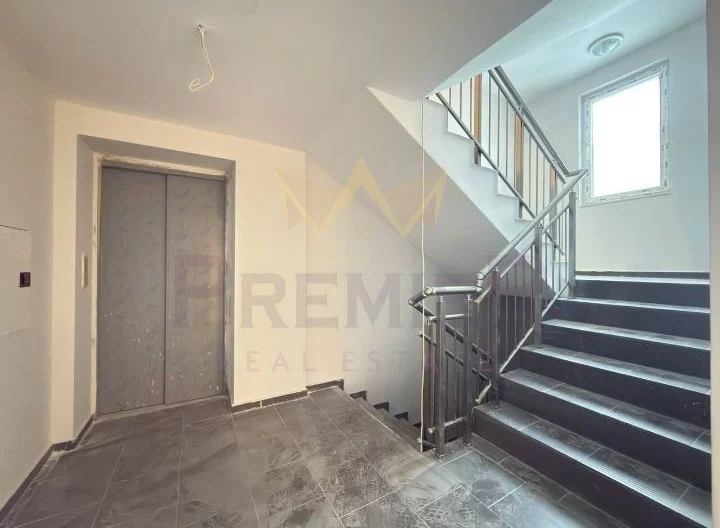 Тристаен в Славейков - - снимка 8 - Имоти Премиер