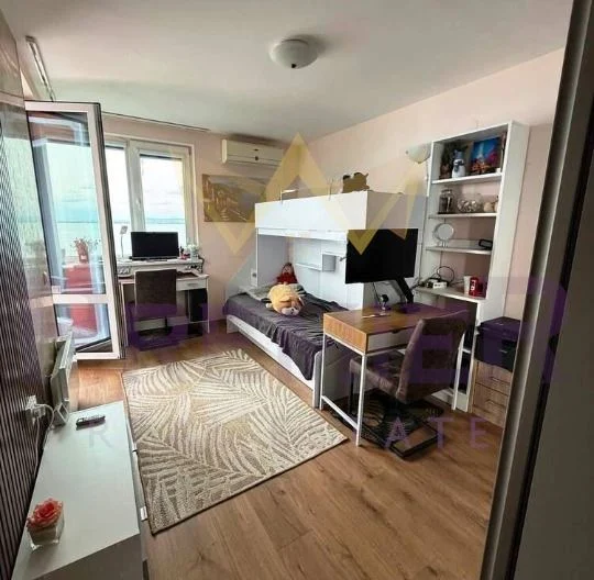 Тристаен в Свети Влас на метри от плажа -  - снимка 9 - Имоти Премиер