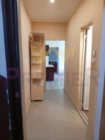 Тристаен в Център -  - снимка 1 - Имоти Премиер