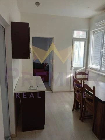 Тристаен в Център -  - снимка 2 - Имоти Премиер