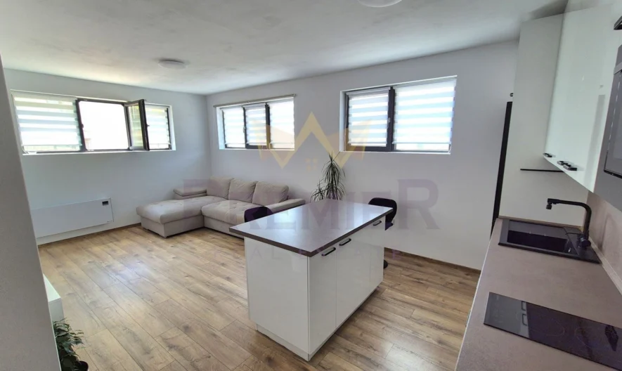 Тристаен Виница с паркомясто -  - снимка 1 - Имоти Премиер