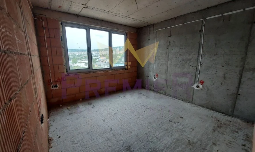 Тристаен югоизточен апартамент с подземно паркомясто в к-с Фемили Гардън ж.к. Победа -  - снимка 4 - Имоти Премиер