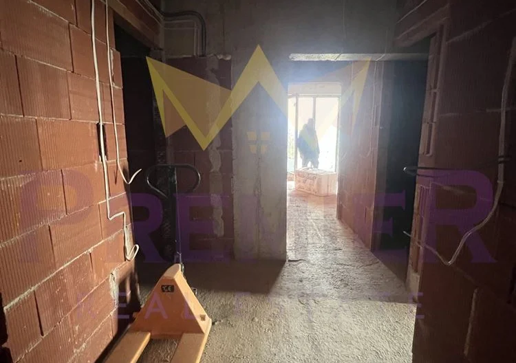 Тристаен южен апартамент с панорама към града -  - снимка 8 - Имоти Премиер