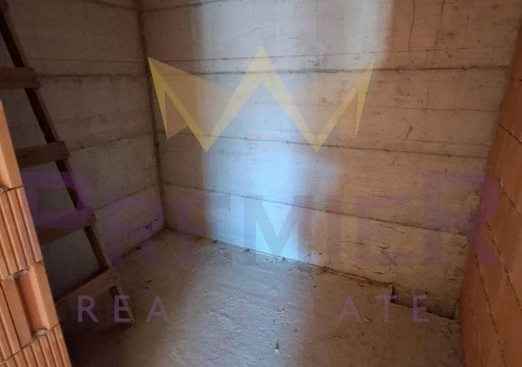 ТРИСТАЕН , ЮЖЕН С ПАРКОМЯСТО -  - снимка 10 - Имоти Премиер