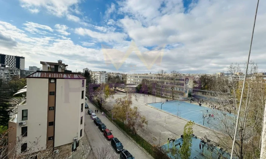 Тухлен апартамент на среден етаж кв. Чайка - - снимка 16 - Имоти Премиер