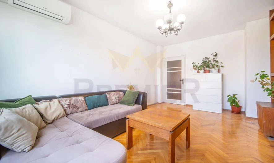 Тухлен апартамент на среден етаж кв. Чайка - - снимка 17 - Имоти Премиер