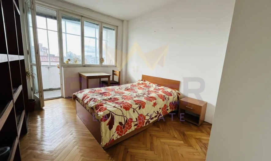 Тухлен апартамент на среден етаж кв. Чайка - - снимка 9 - Имоти Премиер