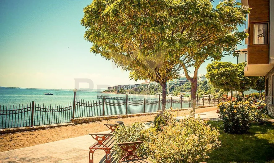 Two-room apartment with frontal sea view -  - snimka 13 - Imoti Premier