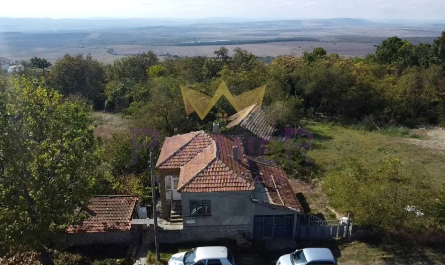 Two-storey brick house, village of Avren -  - snimka 1 - Imoti Premier