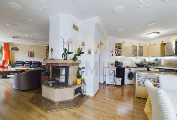 Real Estate Agency - Imoti Premier - imot - 1159004, Price: 315000 EUR