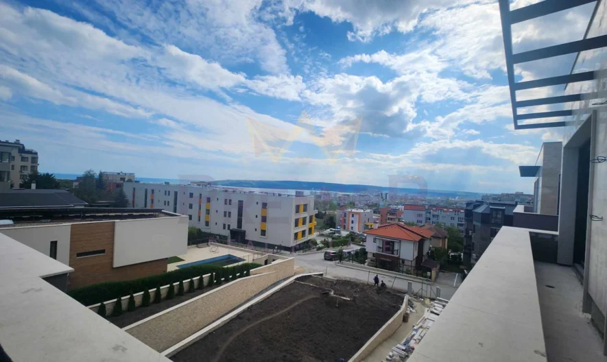 Уникален пентхаус със страхотна гледка! кв Бриз. - - снимка 1 - Имоти Премиер