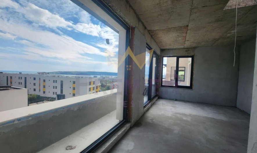 Уникален пентхаус със страхотна гледка! кв Бриз. -  - снимка 2 - Имоти Премиер