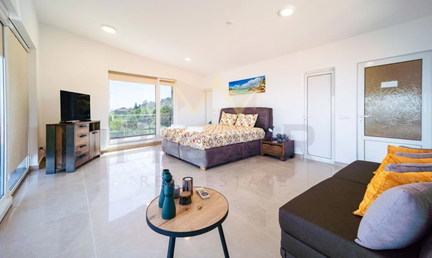 Уникална къща с морска панорама за под наем в гр.Балчик - - снимка 16 - Имоти Премиер