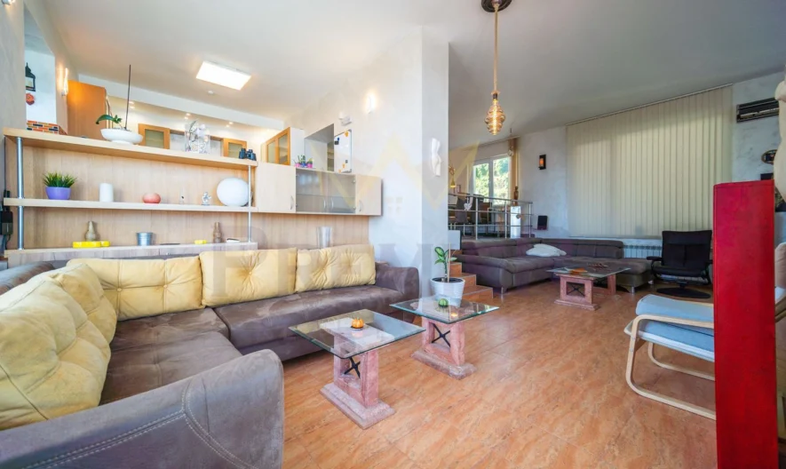 Уникална къща с морска панорама за под наем в  гр.Балчик -  - снимка 6 - Имоти Премиер