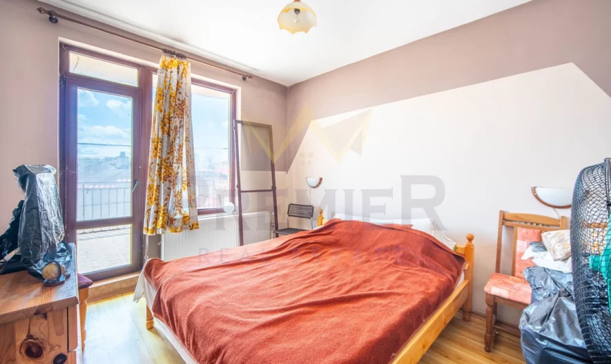 Уникална триетажна къща, разположена в центъра на град Каварна. - - снимка 9 - Имоти Премиер