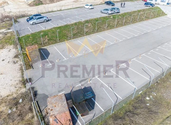 🚗 УНИКАЛНО ИНВЕСТИЦИОННО ПРЕДЛОЖЕНИЕ // НАЗЕМЕН ПАРКИНГ с 30 бр. Паркоместа // гр. Варна -  - снимка 3 - Имоти Премиер