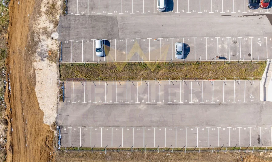 🚗 УНИКАЛНО ИНВЕСТИЦИОННО ПРЕДЛОЖЕНИЕ // НАЗЕМЕН ПАРКИНГ с 30 бр. Паркоместа // гр. Варна -  - снимка 4 - Имоти Премиер