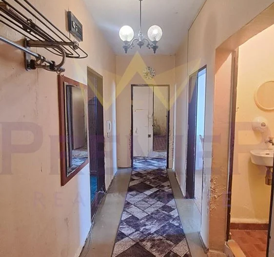 Verkauf einer 3-Zimmer-Plattenbauwohnung im Stadtviertel Mladost, Varna - - snimka 7 - Imoti Premier