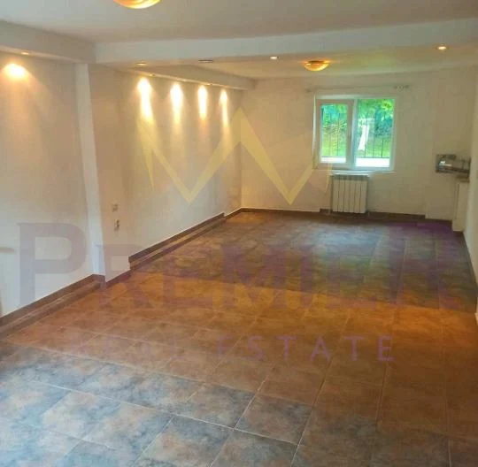 Vierstöckiges Haus im Dorf Bistritsa -  - snimka 15 - Imoti Premier