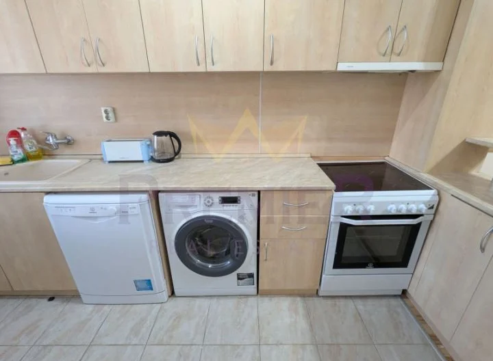 VIERZIMMERWOHNUNG, IDEALES ZENTRUM -  - snimka 3 - Imoti Premier