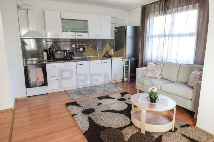 VIERZIMMERWOHNUNG, STADTTEIL BRIS -  - snimka 1 - Imoti Premier
