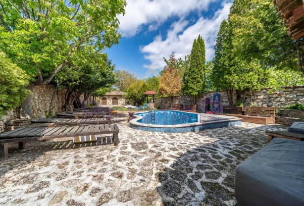 Агенция за недвижими имоти - Имоти Премиер - имот - 898719, Цена: 850000 EUR