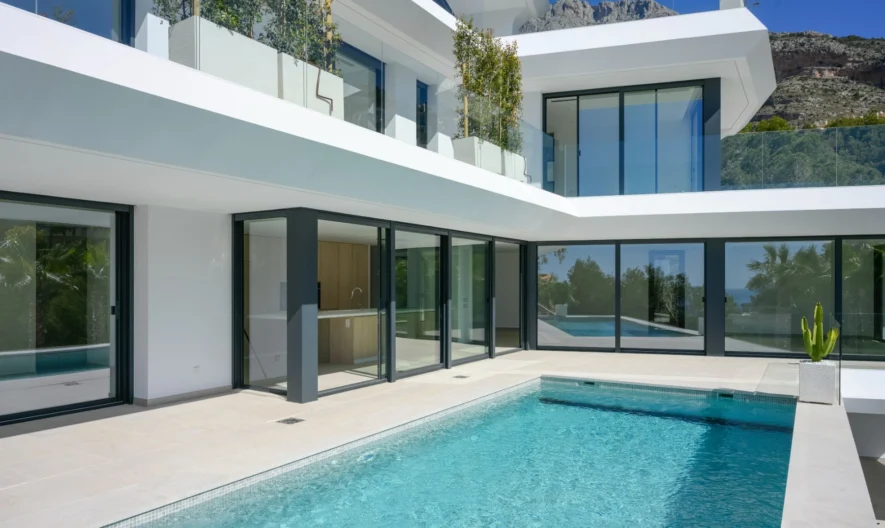 Вила в Altea, Alicante (4 спални, 4 бани) -  - снимка 1 - Имоти Премиер