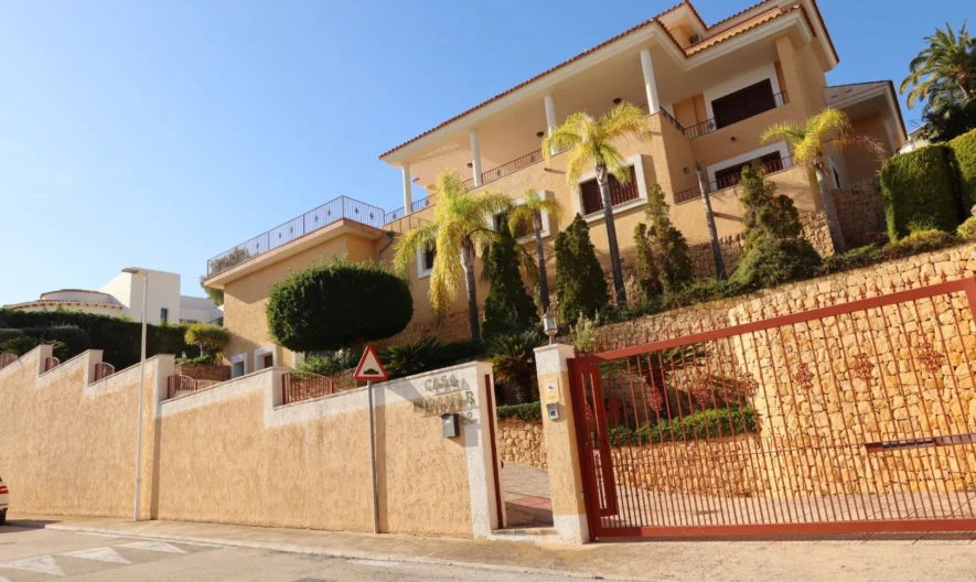 Вила в Altea, Alicante (5 спални, 6 бани) -  - снимка 1 - Имоти Премиер