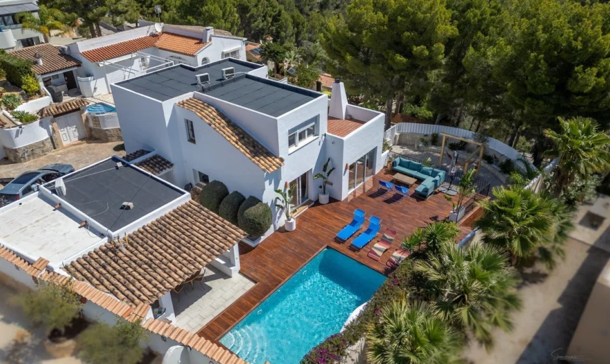 Villa v Altea, Alikante (3 bedrooms, 3 bathrooms) -  - snimka 1 - Imoti Premier