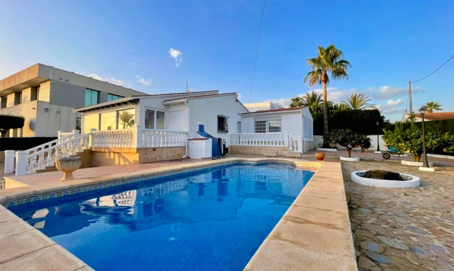 Villa v Benidorm, Alikante (3 Schlafzimmer, 2 Bäder) -  - snimka 1 - Imoti Premier