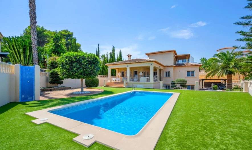 Villa v Benisa, Alikante (5 bedrooms, 3 bathrooms) -  - snimka 1 - Imoti Premier