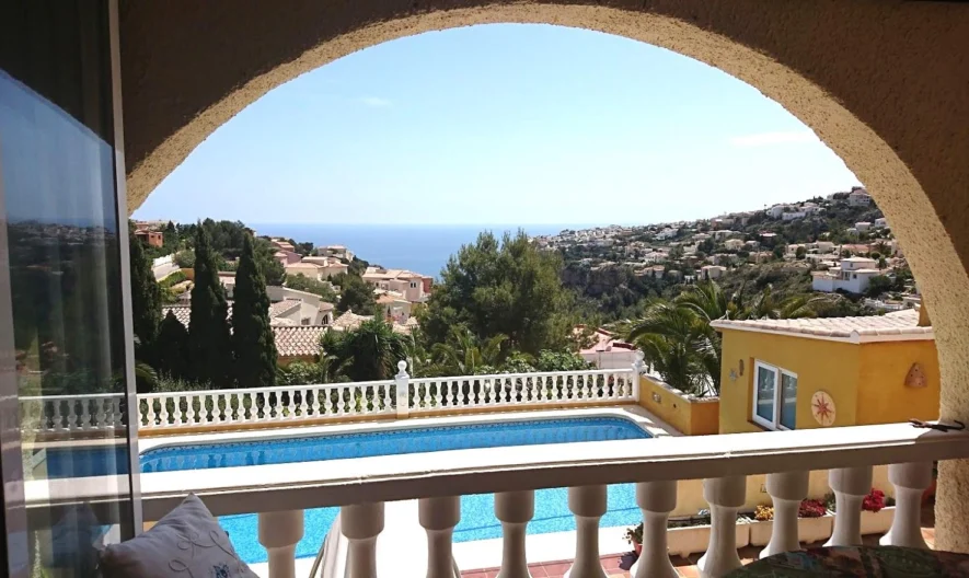 Вила в Benitachell, Alicante (5 спални, 3 бани) -  - снимка 1 - Имоти Премиер