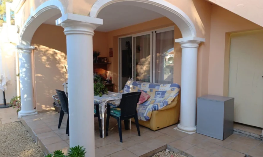 Вила в Calpe, Alicante (2 спални, 2 бани) -  - снимка 1 - Имоти Премиер