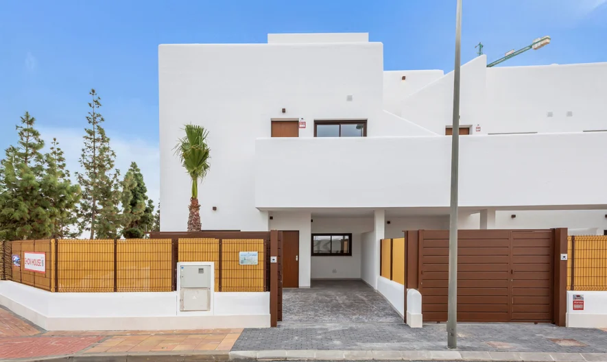 Вила в Los Alcazares, Murcia (3 спални, 2 бани) -  - снимка 1 - Имоти Премиер
