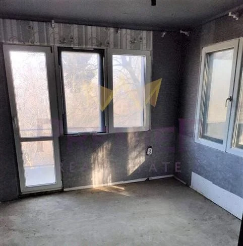 Вила в м-ст Прибой -  - снимка 12 - Имоти Премиер